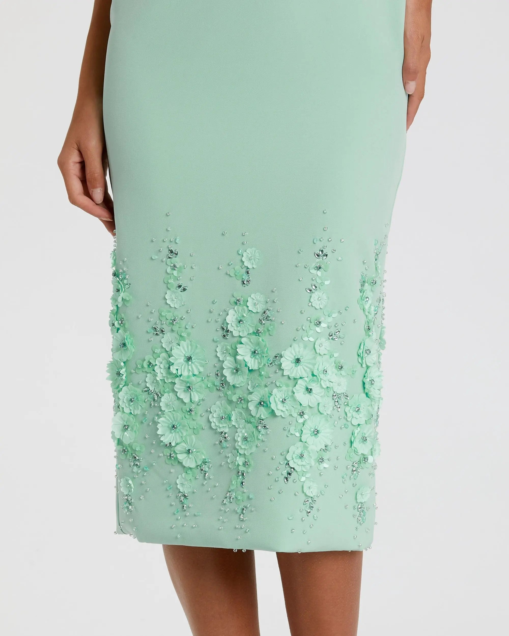 Green Crepe Sleeveless Midi Dress With Flower Beading - Image 2