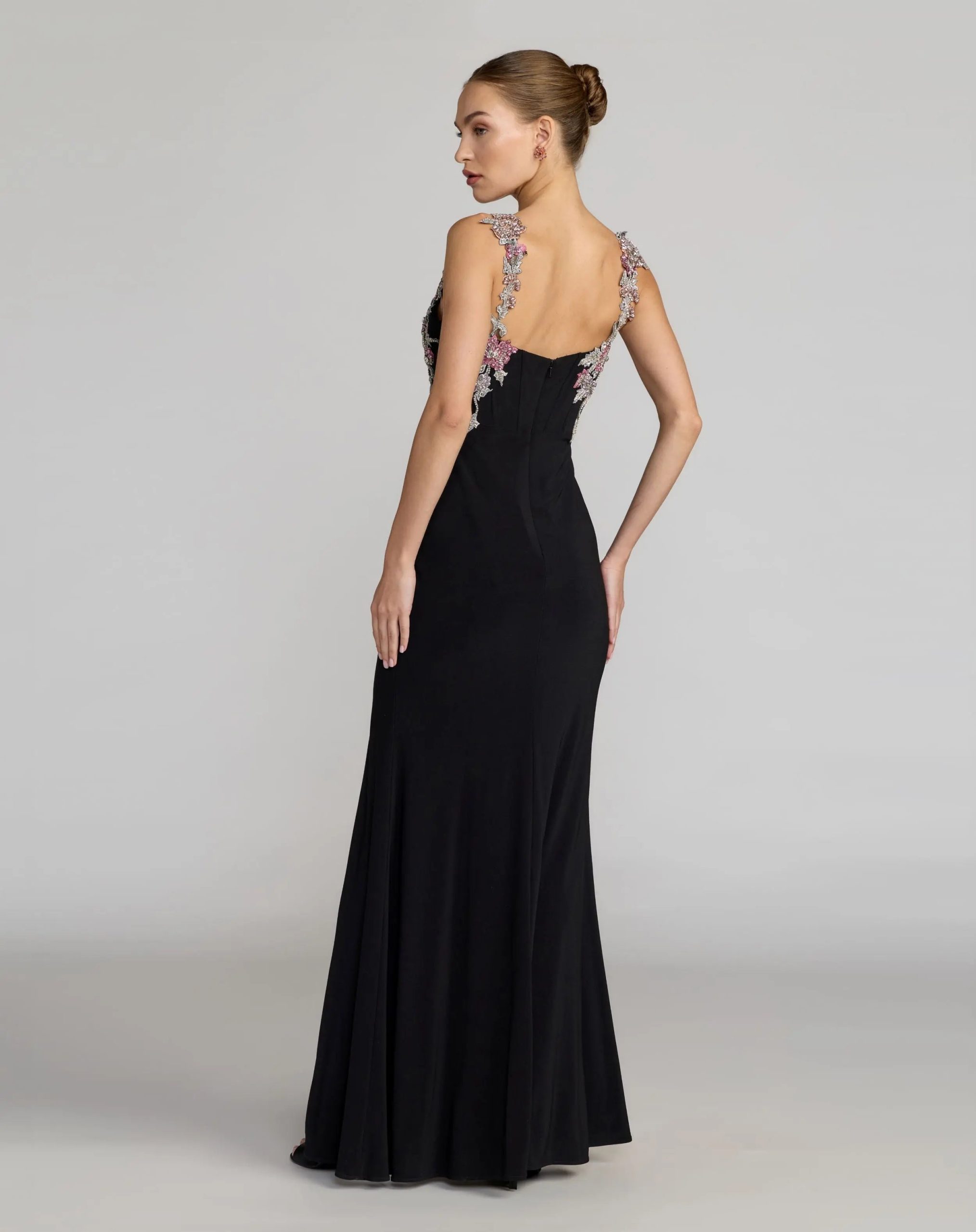 Black Sweetheart Jersey Gown With Beaded Flowers - Image 4