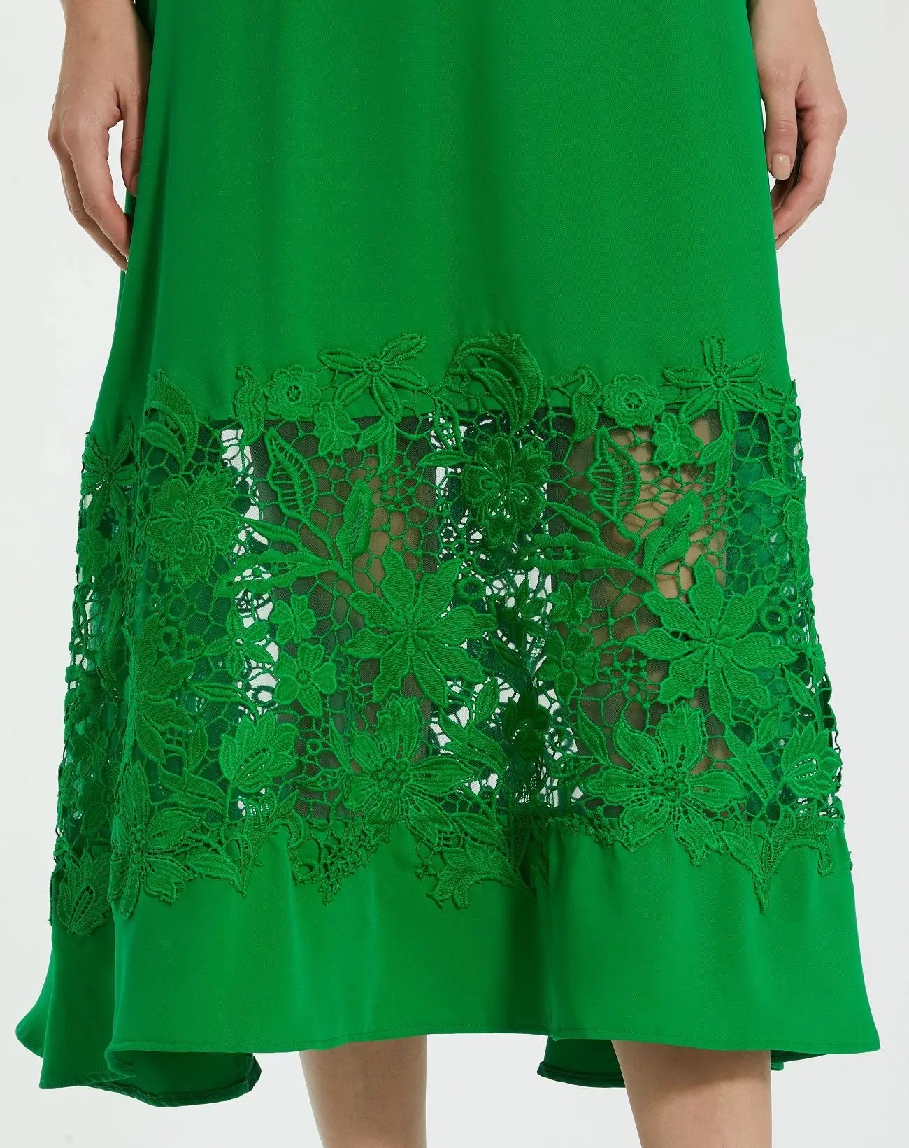 Green Crepe Boat Neck Midi Dress With Applique Cut Out - Image 3