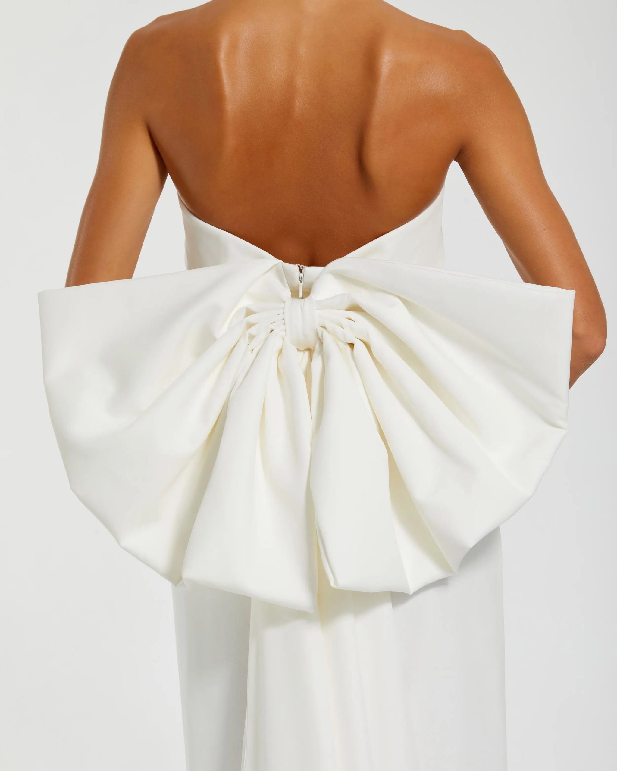 White Strapless Crepe Sheath Dress with Bow - Image 2