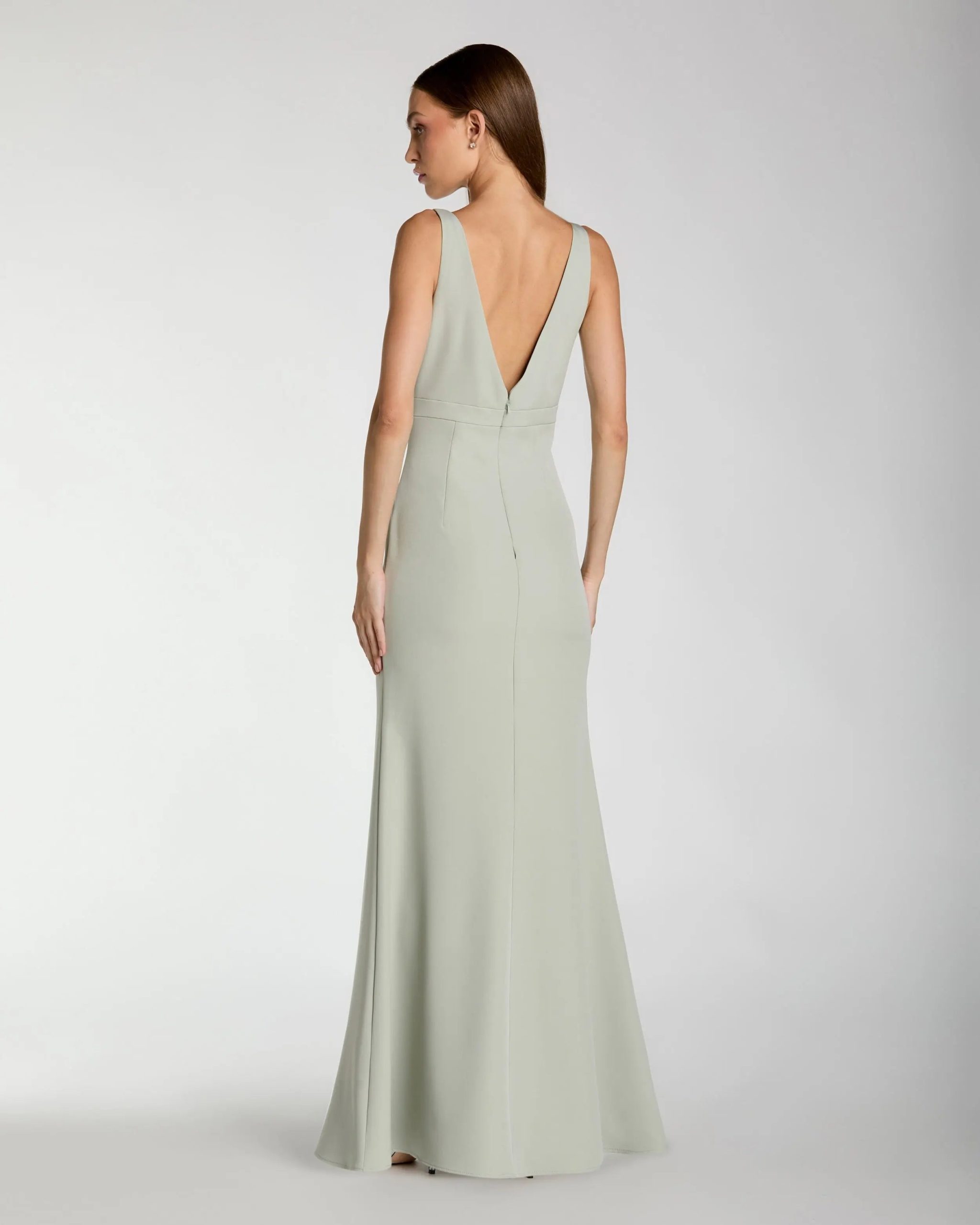 Light Green Crepe V-Neck Mermaid Gown with Bow - Image 3