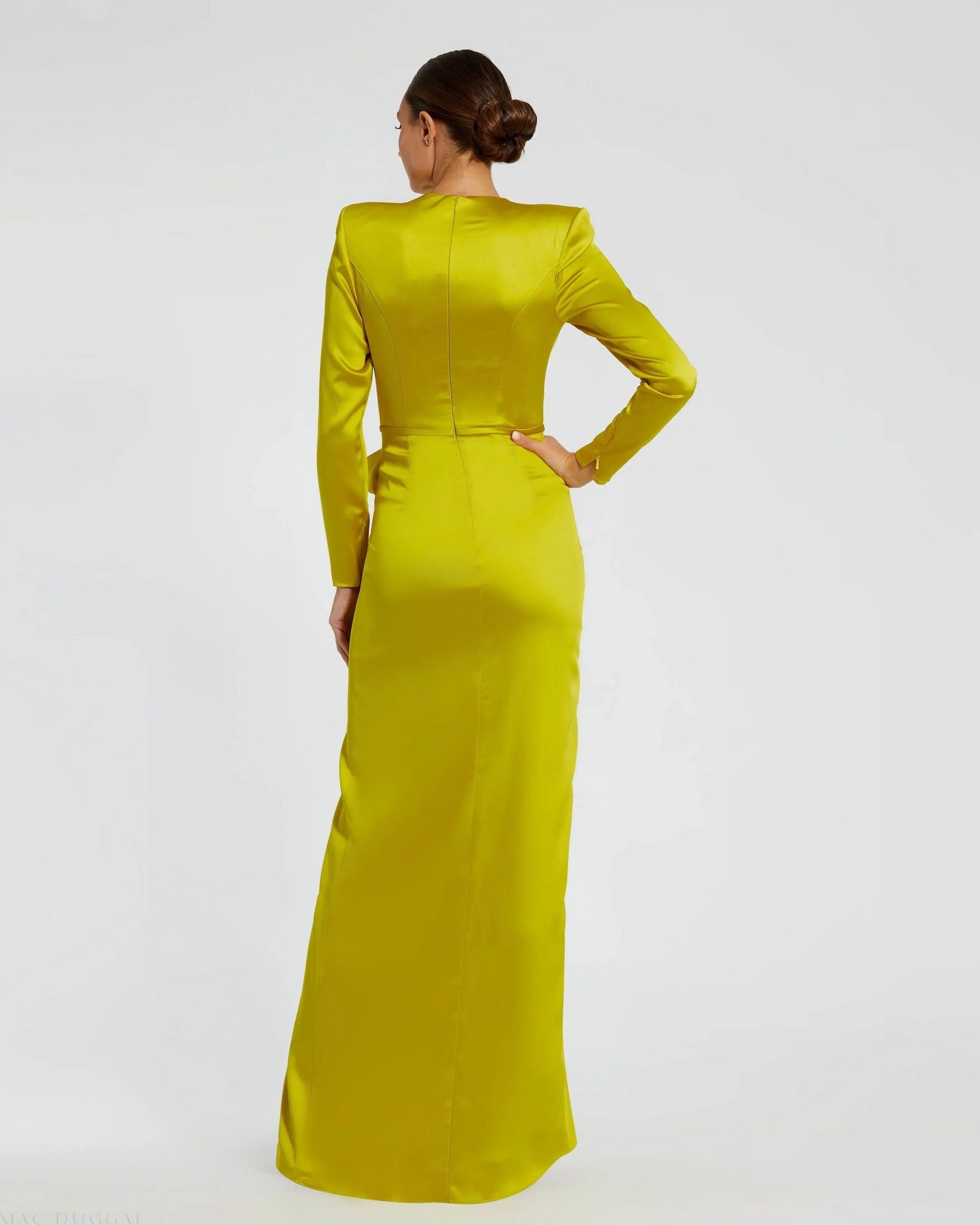 Green Long Sleeve Satin Structured Bow Draped Column Gown - Image 3
