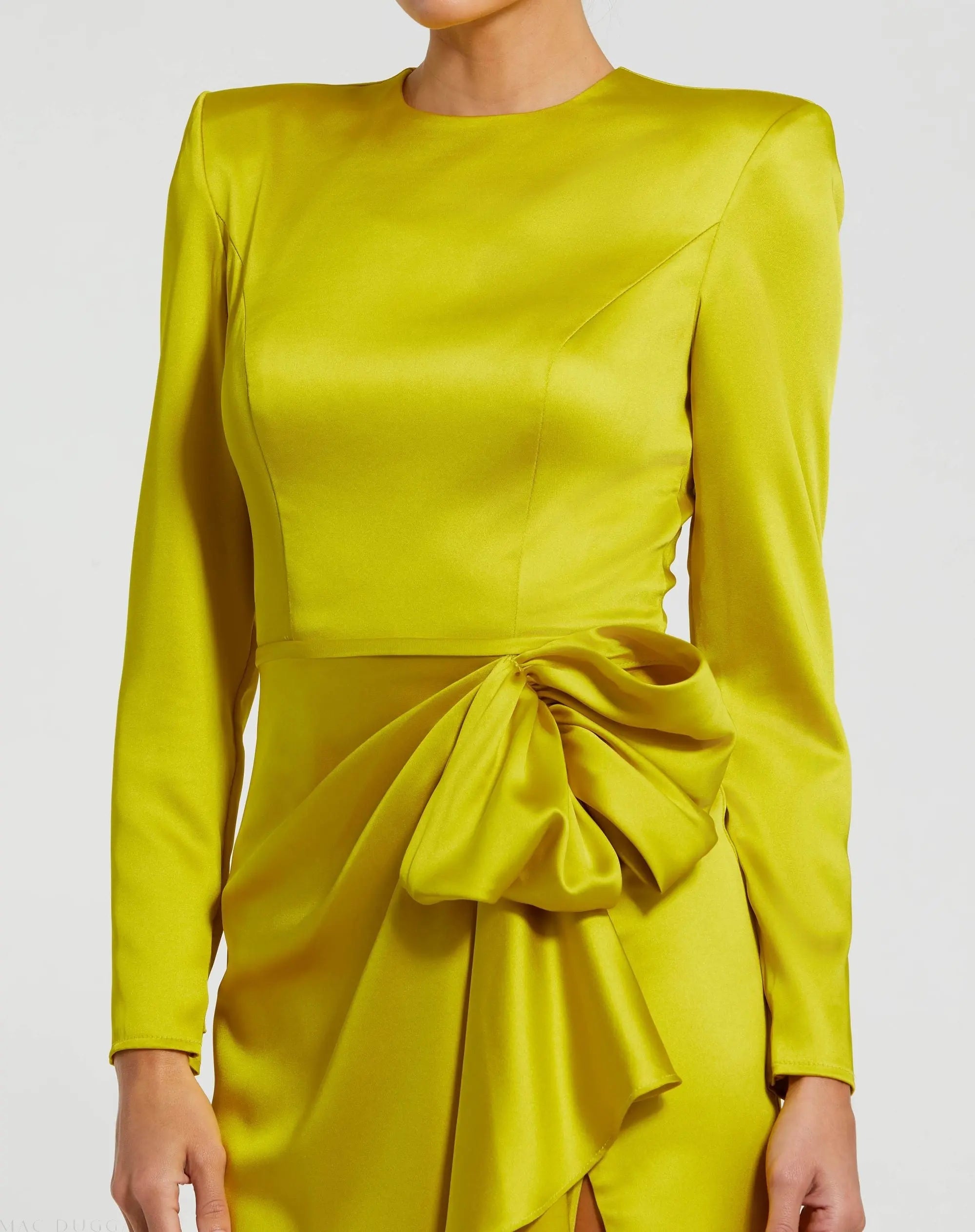 Green Long Sleeve Satin Structured Bow Draped Column Gown - Image 2