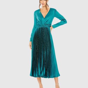 Blue Pleated Long Sleeve V-Neck Dress
