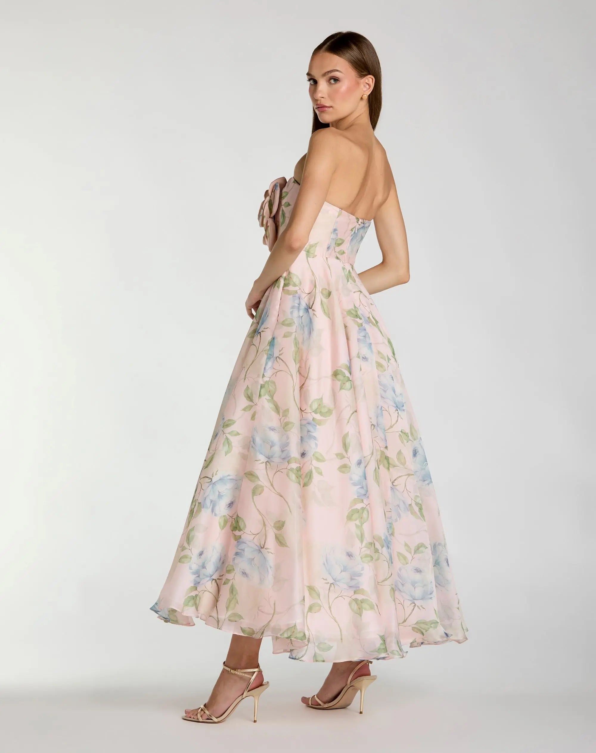 Pink Strapless Floral Organza Midi Dress With Flower - Image 3