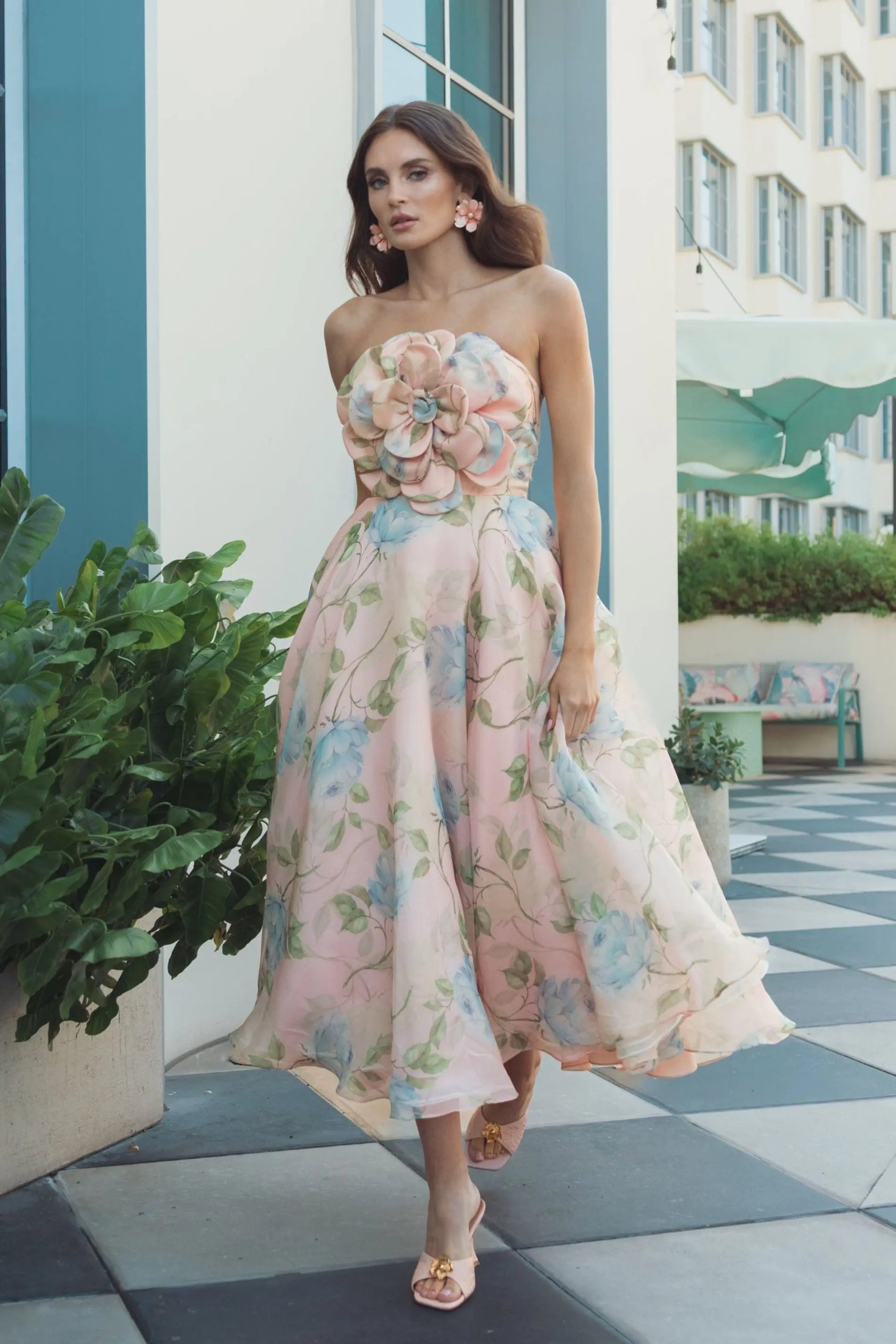 Pink Strapless Floral Organza Midi Dress With Flower - Image 4