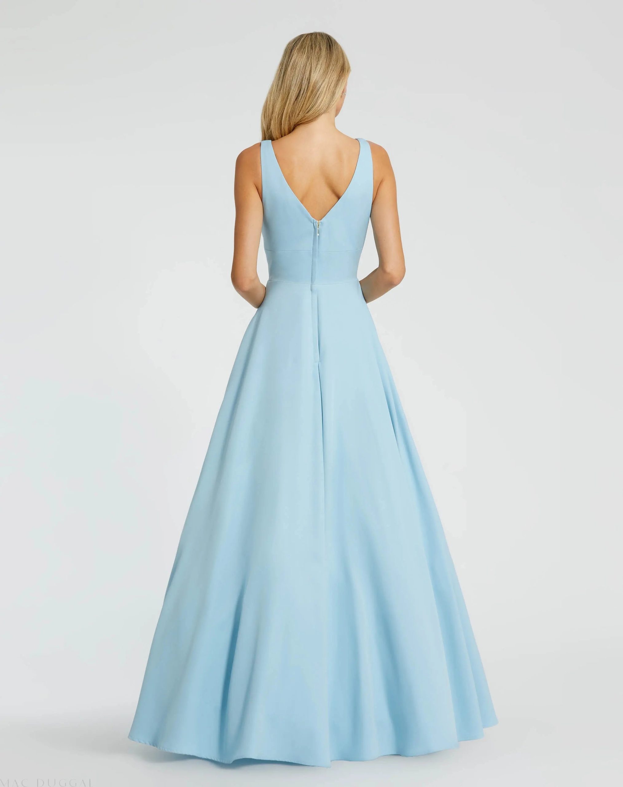 Blue Classic Sleeveless A-Line Ballgown with Pockets - Image 3