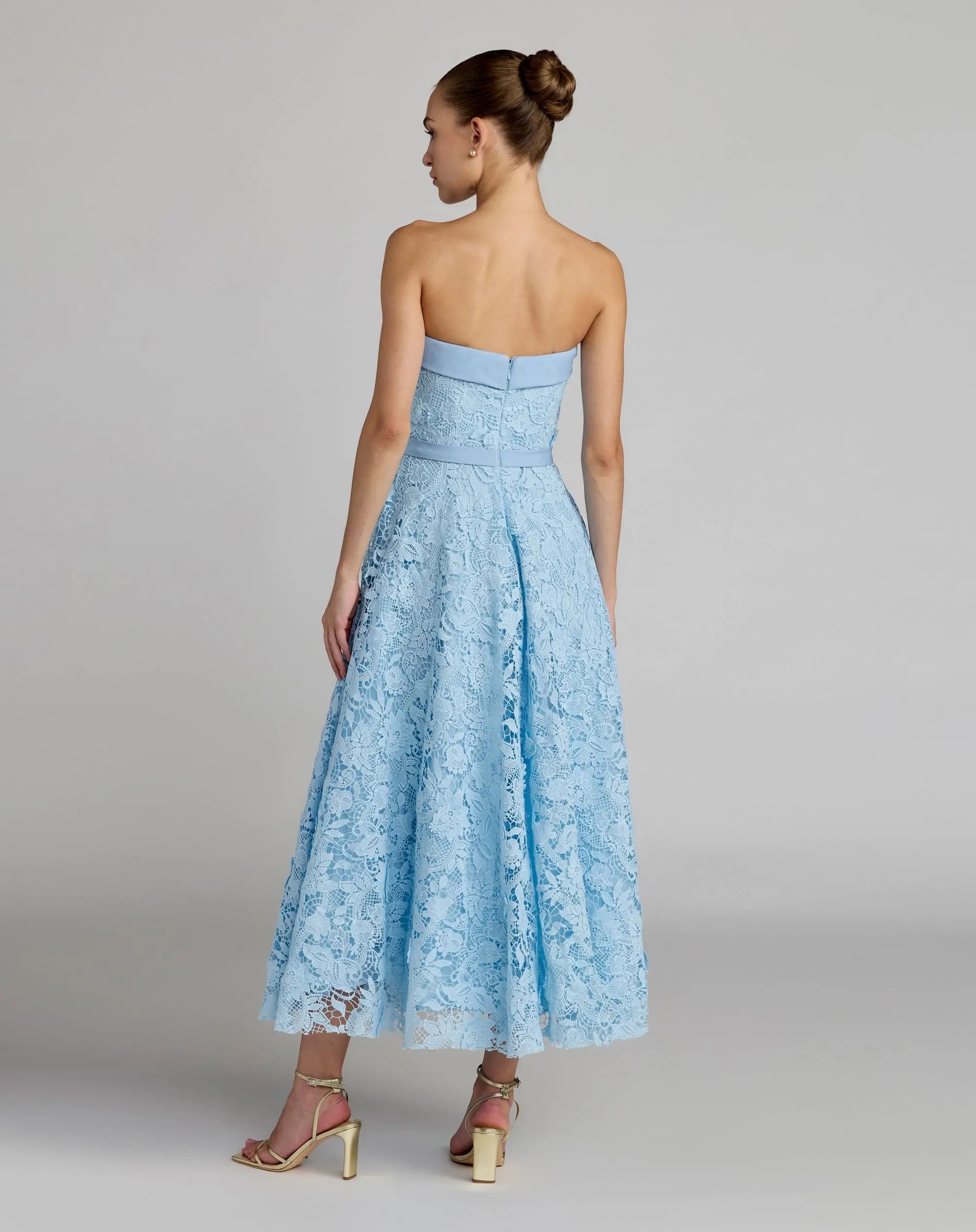 Blue Embroidered Lace Strapless Midi Dress With Bow Detail - Image 3