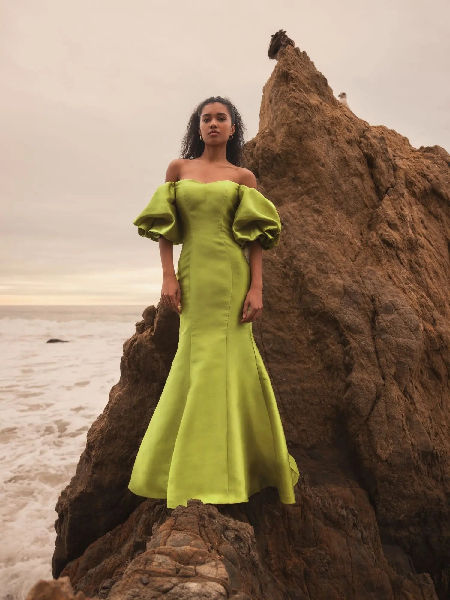 Green Sweetheart Off The Shoulder Puff Sleeve Gown - Image 8
