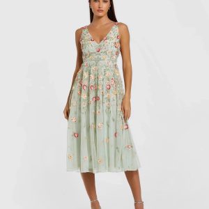 Green V-Neck Sleeveless Midi Floral Beaded A-line Dress