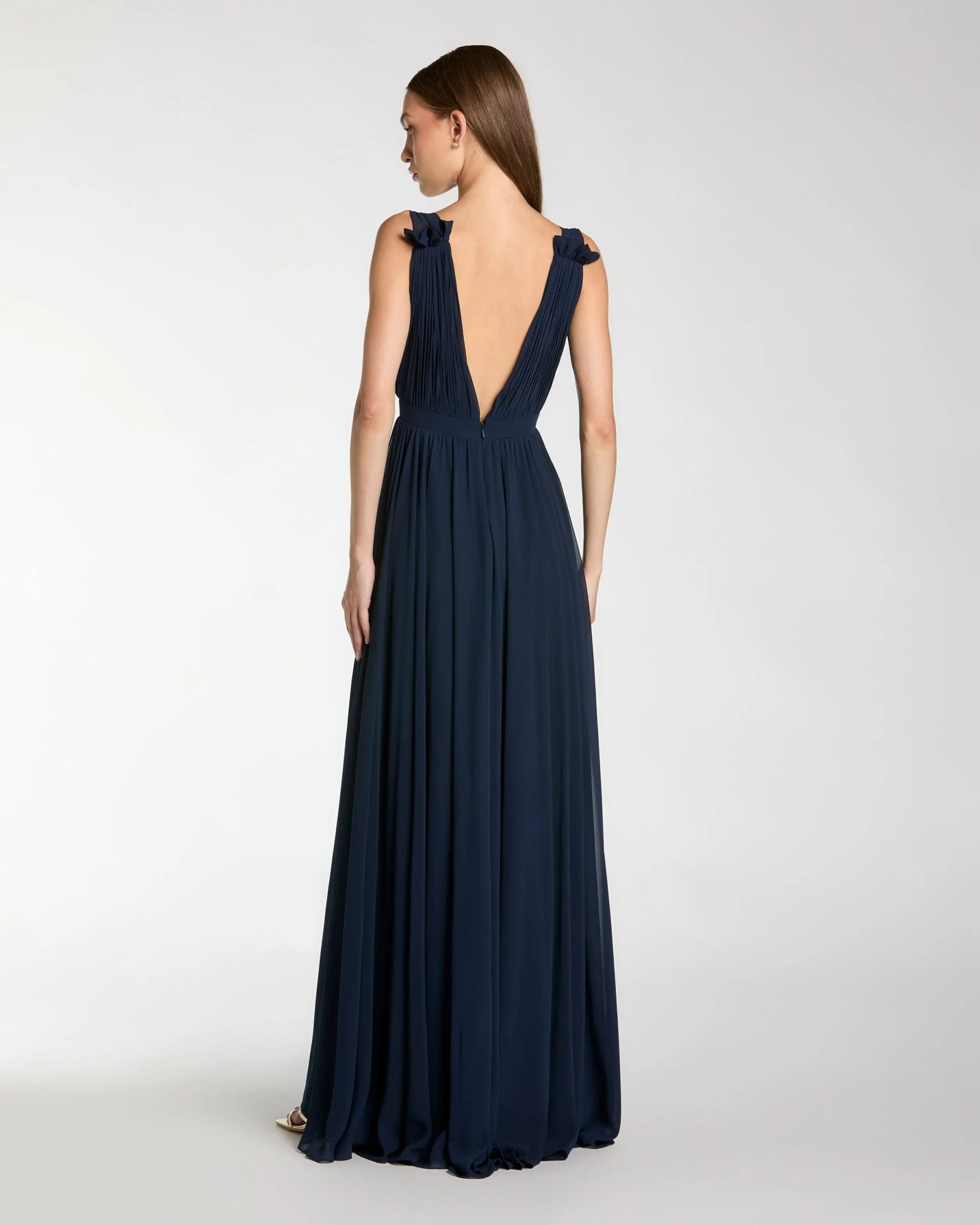 Navy Sleeveless Pleated Chiffon V-Neck Gown - Image 3
