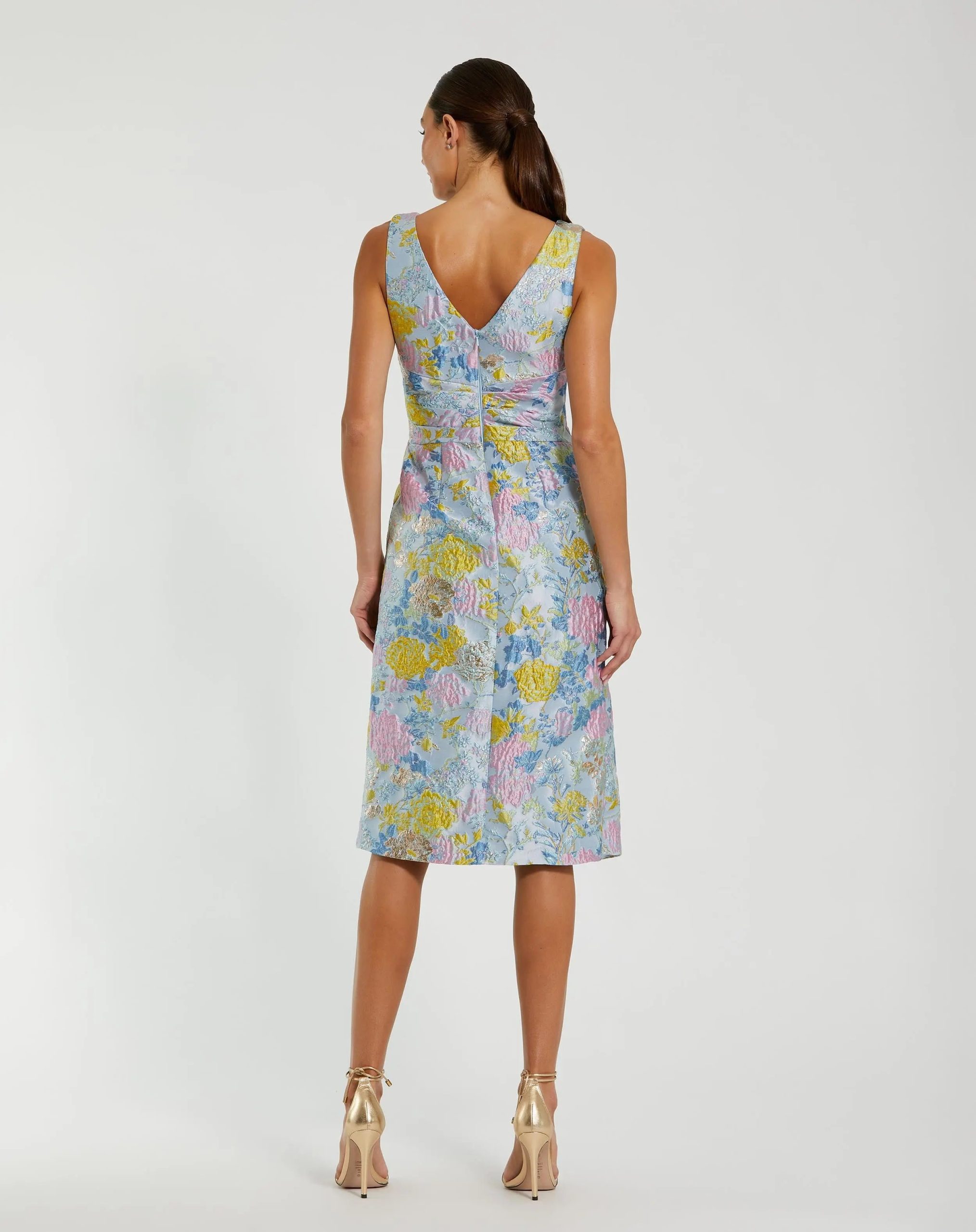 Blue Floral Brocade Sleeveless Midi Dress With Bow - Image 3