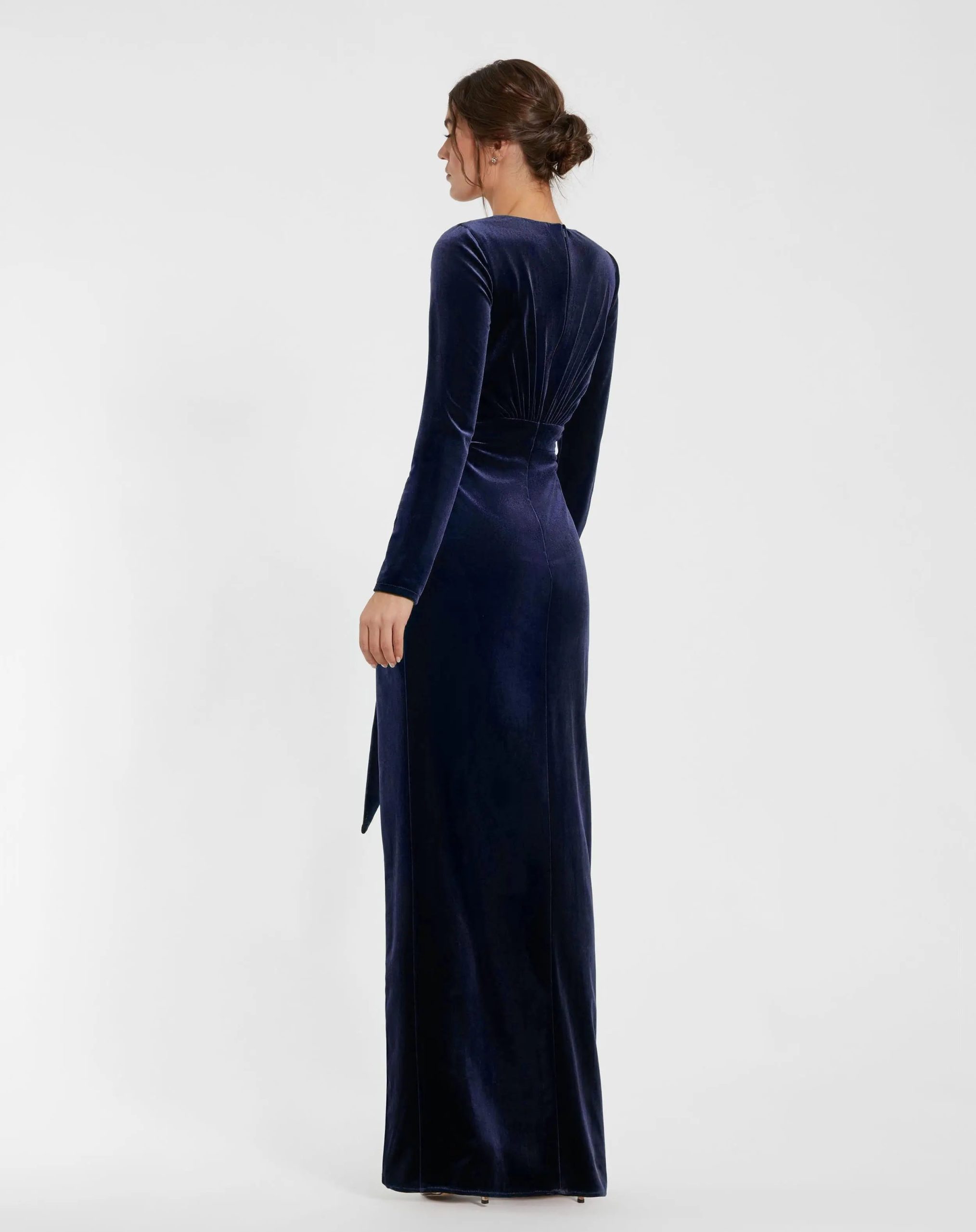 Dark Blue Ruched Velvet Column Evening Gown - Image 3