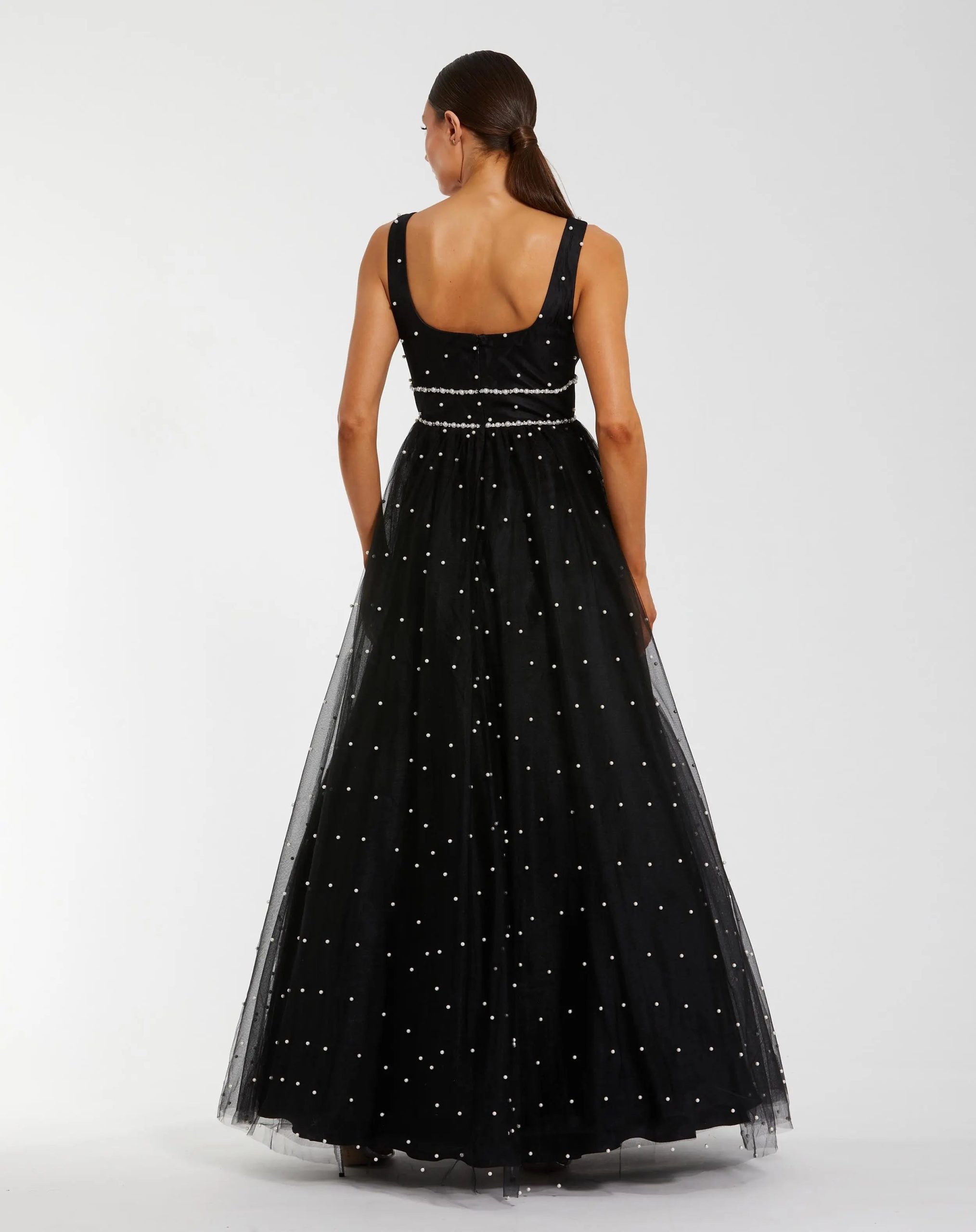 Black Pearl Embellished Tulle Sleeveless Ball Gown - Image 3