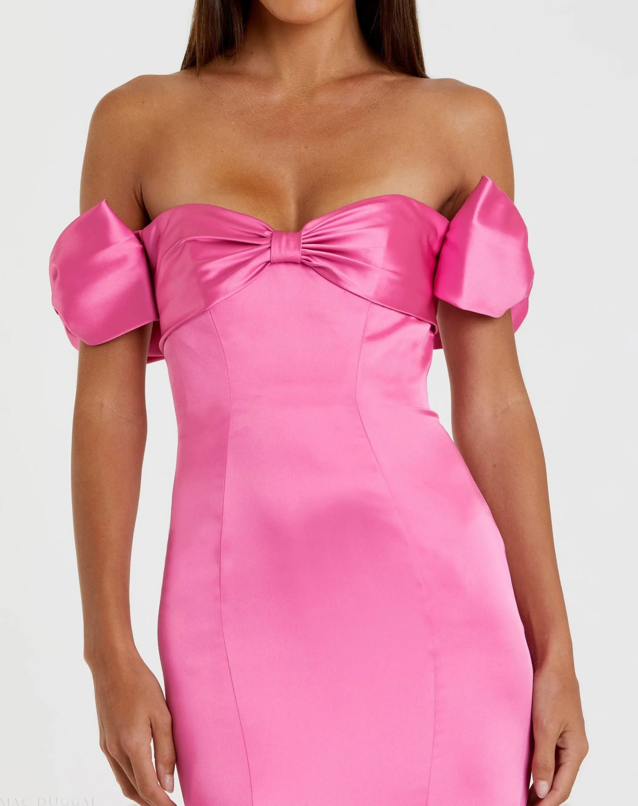 Pink Off-the-Shoulder Satin Trumpet Gown with Bows - Image 2