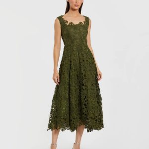 Green Sleeveless Embroidered Lace A Line Midi Dress