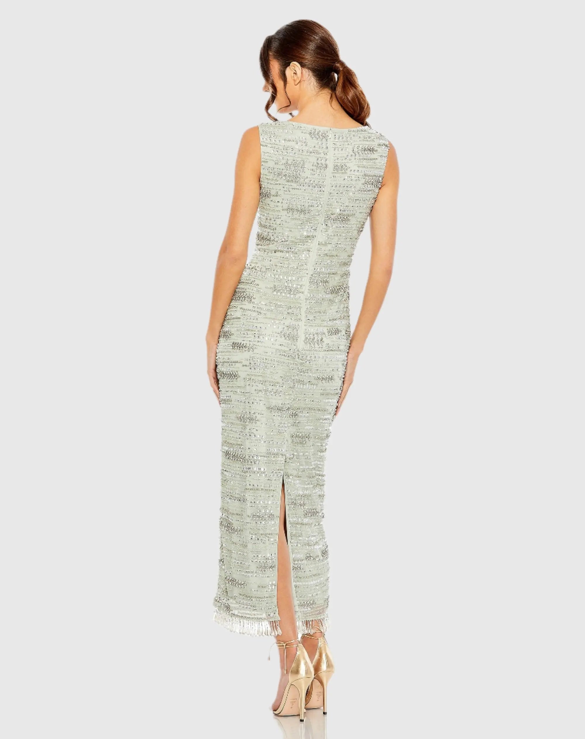 Green Sleeveless Embellished Dress With Fringe Hem - Image 3