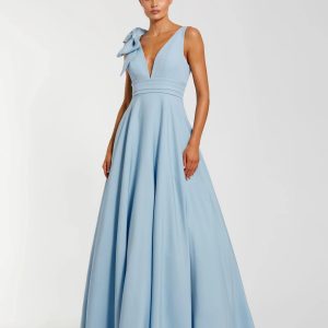 Petite Light Blue Sleeveless Plunge Neck Ball Gown With Bow Detail