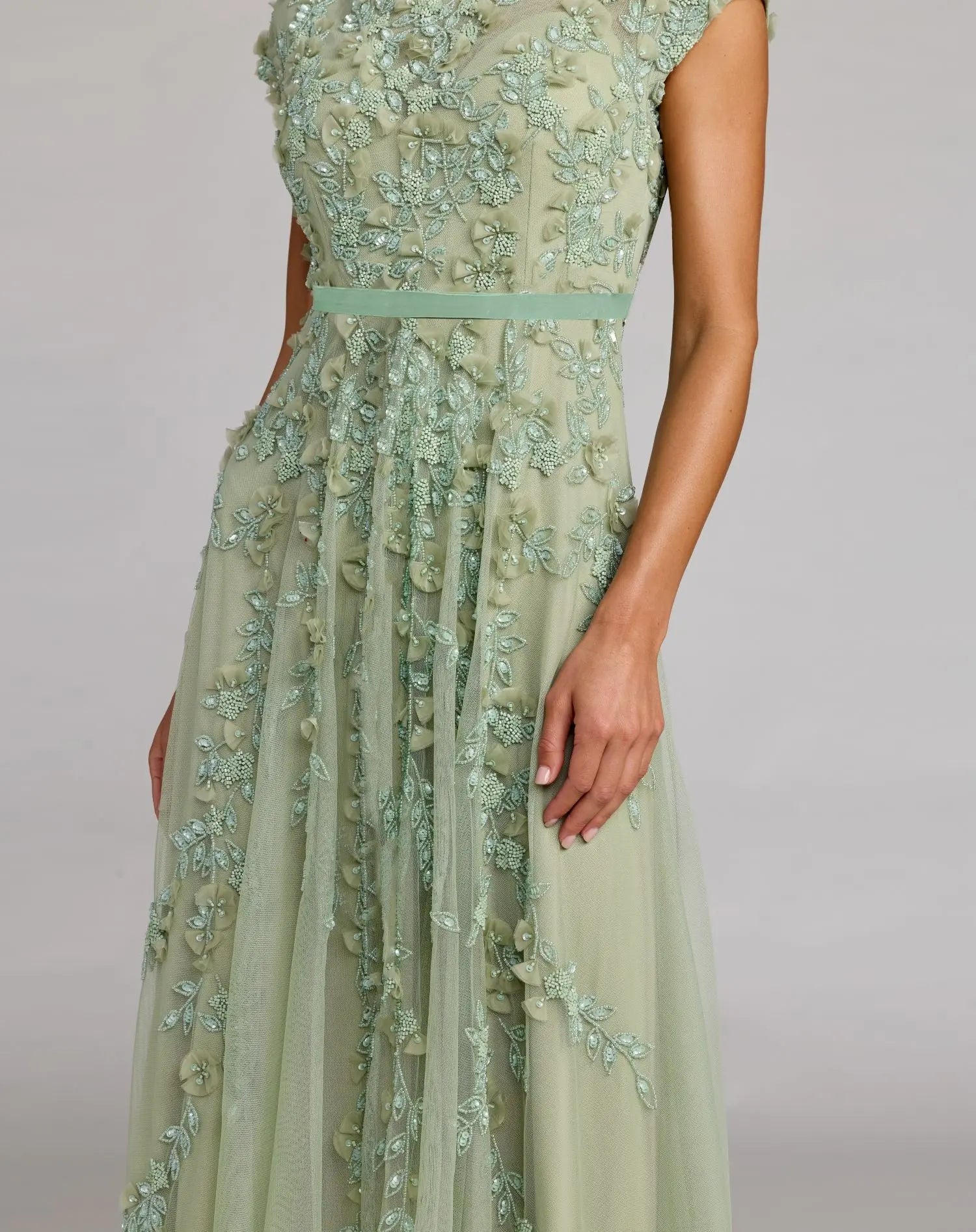 Petite Green Floral Embellished Cap Sleeve Midi Dress - Image 2